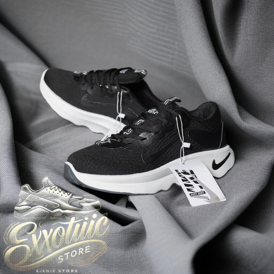 Nike Motiva