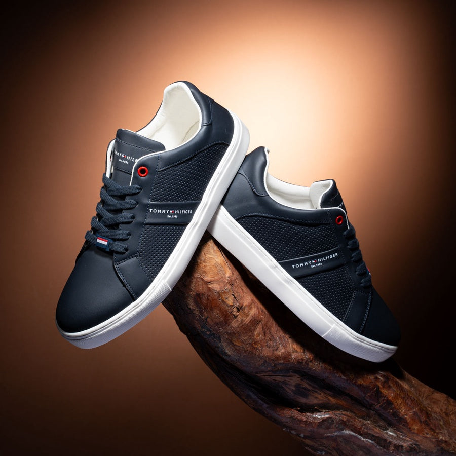 Tommy Sneakers V25