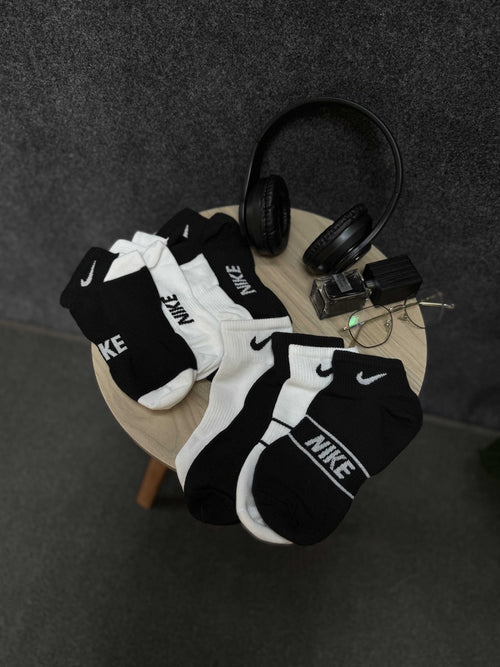 (Nike Socks( Mirror
