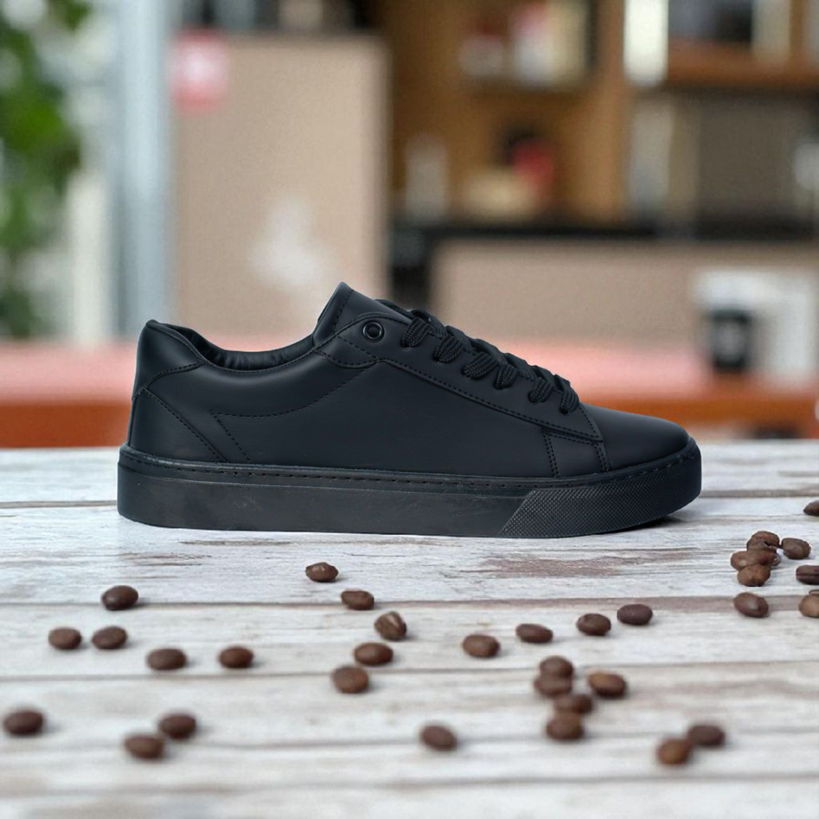Basic Sneaker