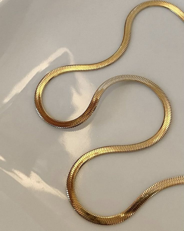 Snake Back Necklace