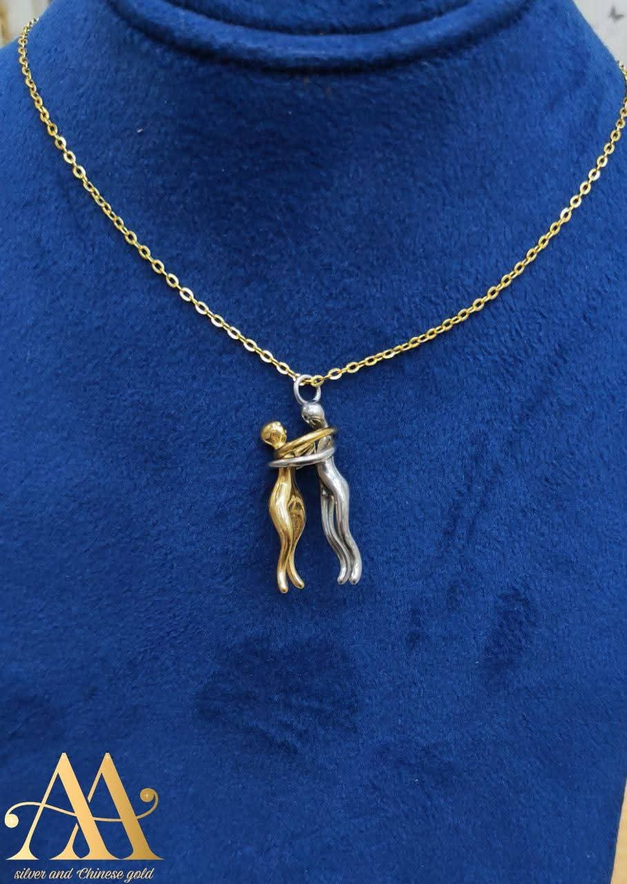 💖 Trendy Hug Necklace