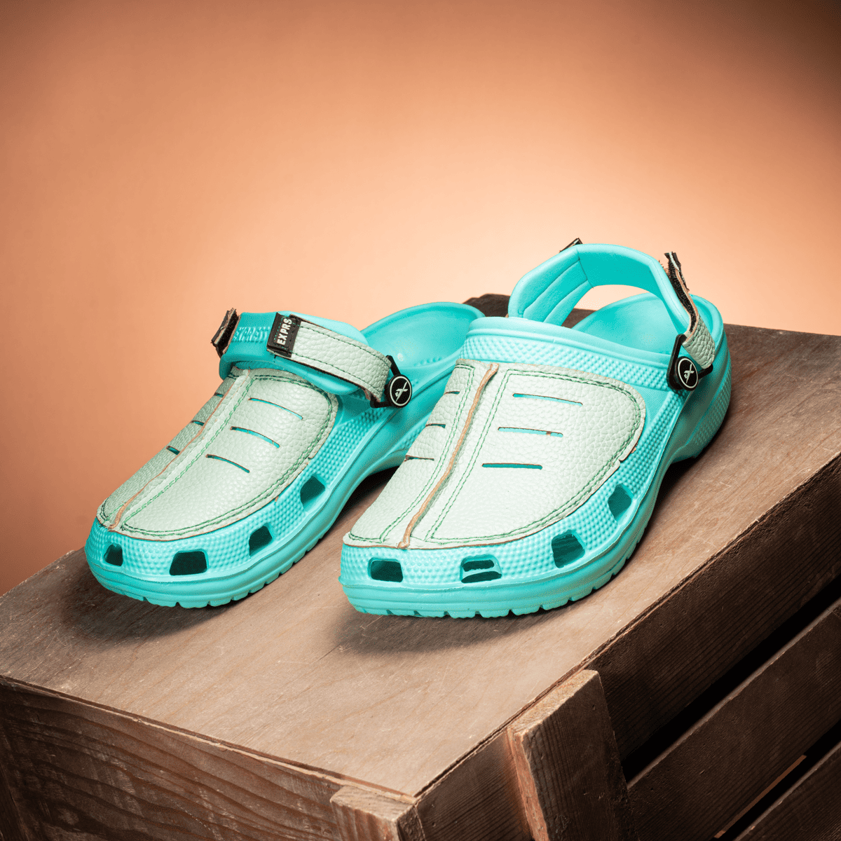 Crocs for girl(مخزن 17)