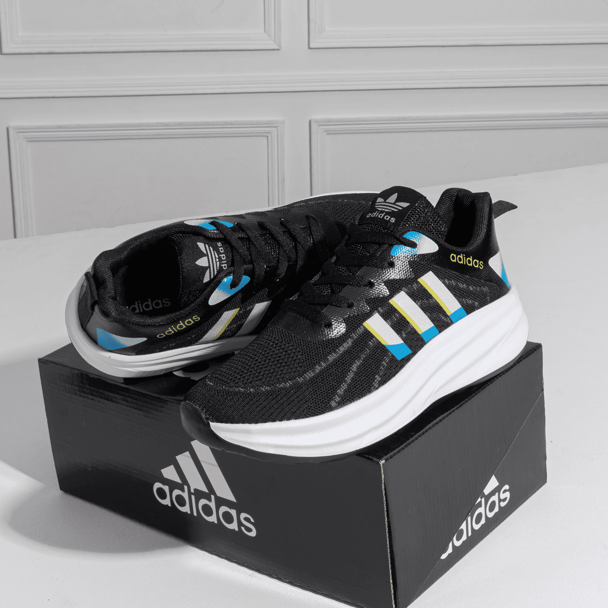 Adidas Running Shoes SV93  ( مخزن 127 )