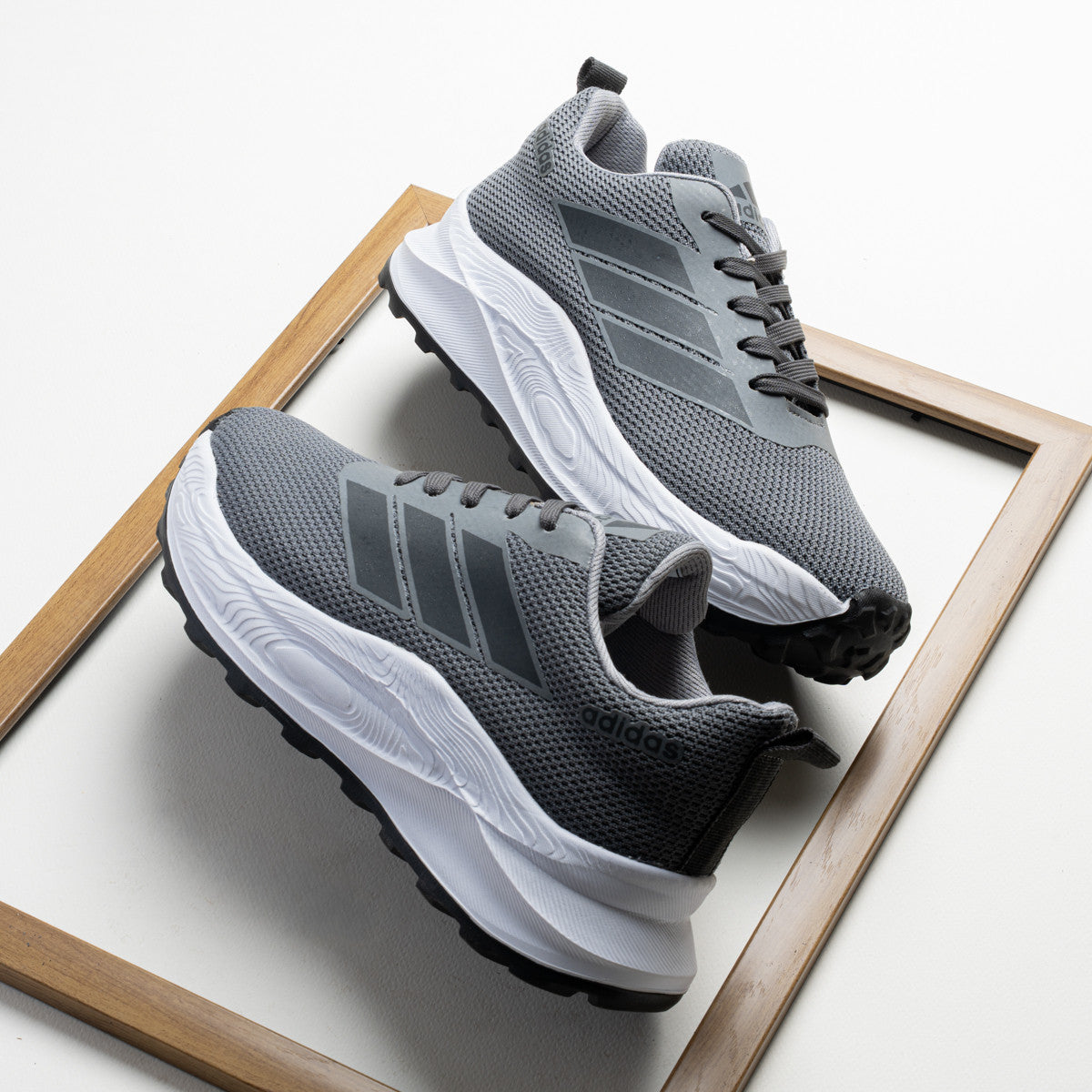 كوتشي adidas ايڤا K17 ( مخزن 16 )