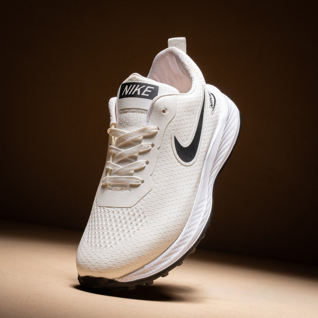 كوتشي NIKE ايڤا K16 ( مخزن 16 )