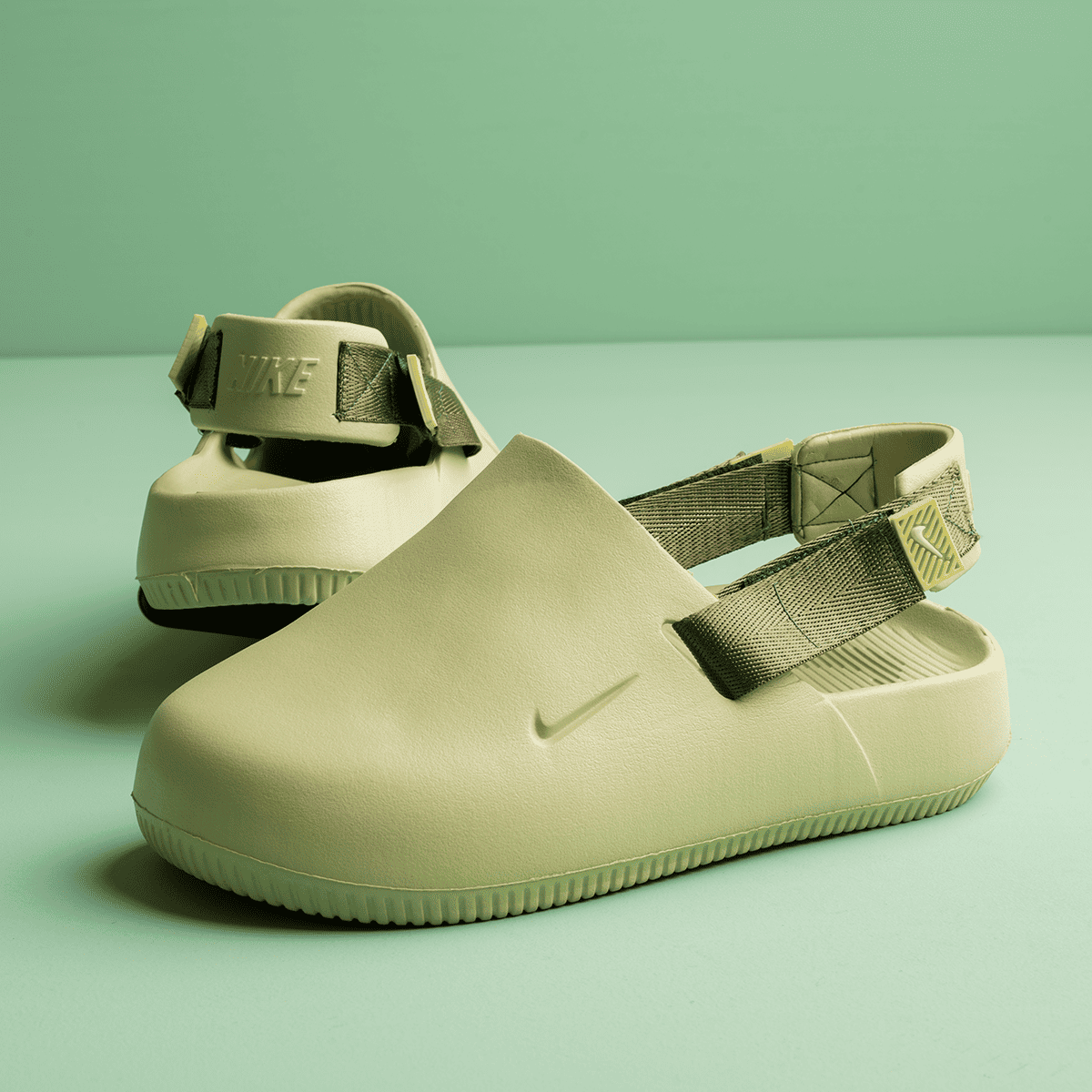 Nike Calm Mule (مخزن 17)