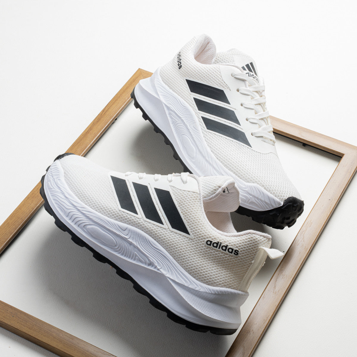 كوتشي adidas ايڤا K17 ( مخزن 16 )