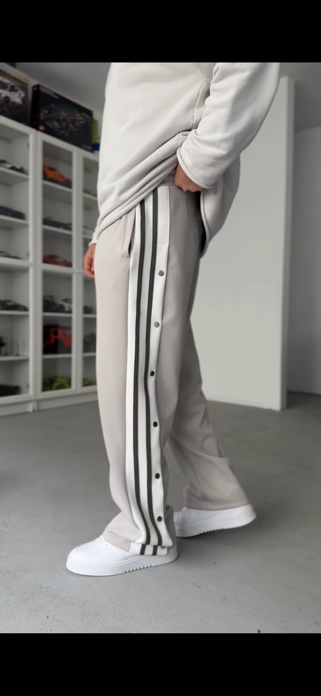 بنطلون اديدس Adidas r9 ( مخزن R201 )